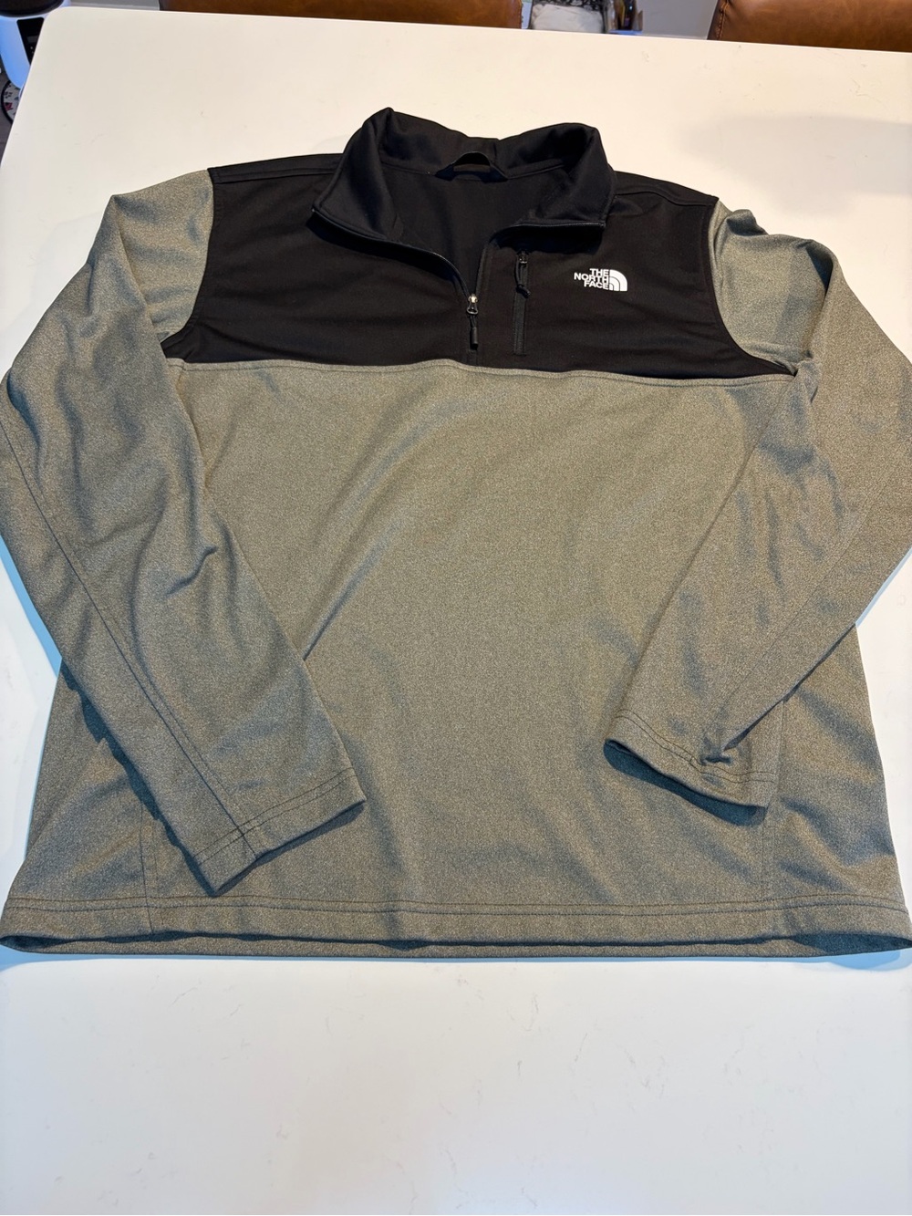 The North Face Men's Black and Green Half-Zip Pullover Jacket